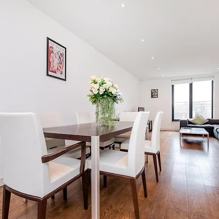 Central 2 Bed Maissonette London Exterior photo