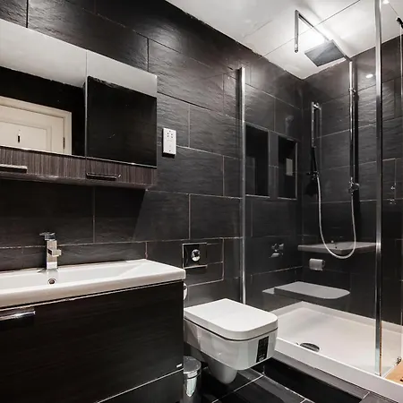 Central 2 Bed Maissonette London Exterior photo