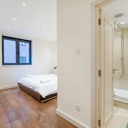 Central 2 Bed Maissonette London Exterior photo